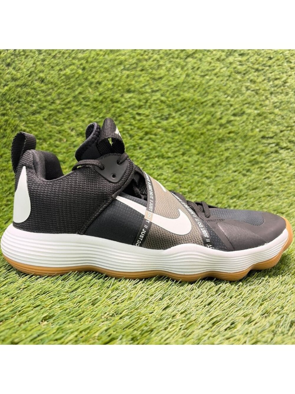 Nike React HyperSet Mens Size 9.5 Black White Athletic Volleyball Shoes Sneakers